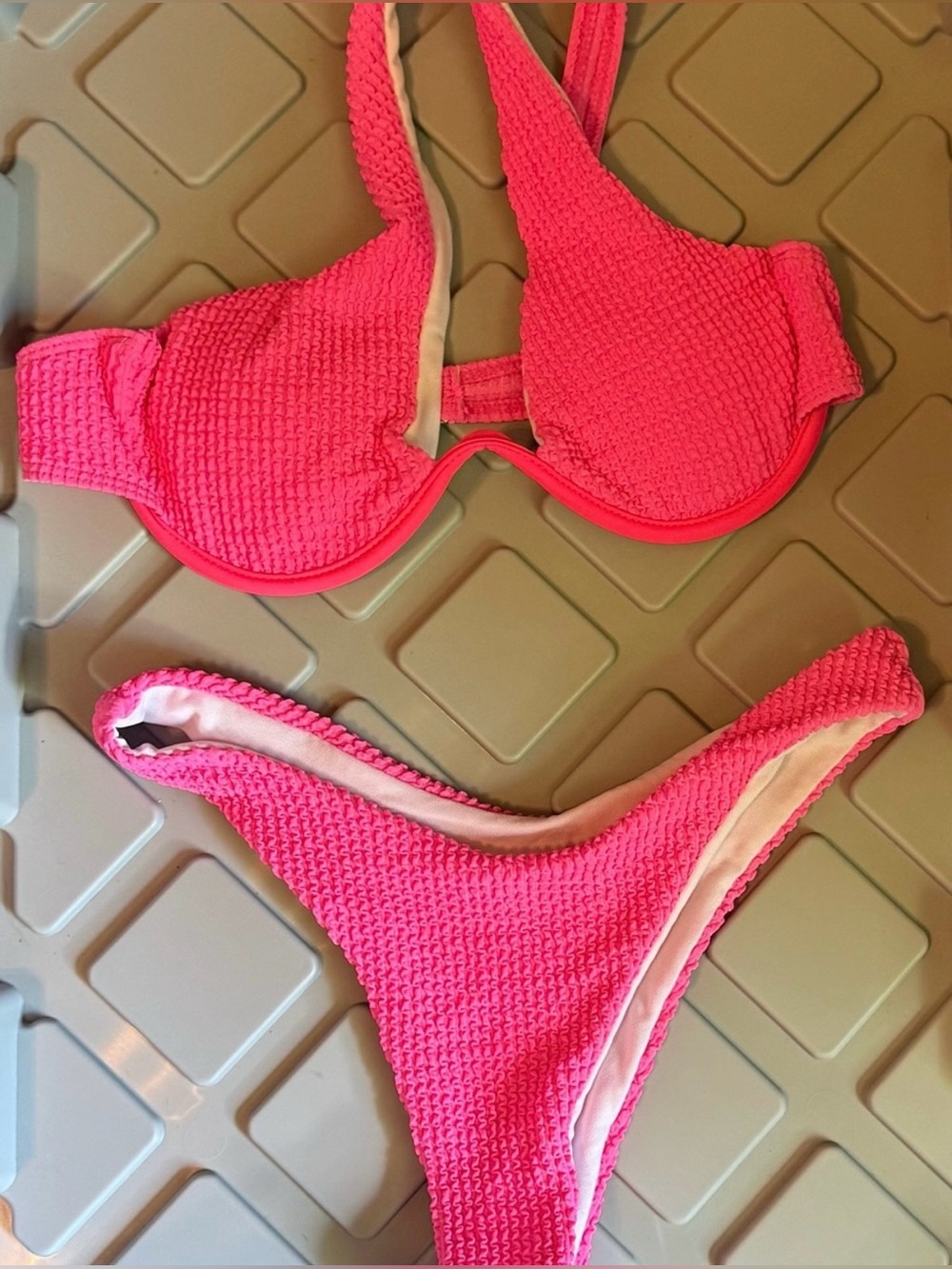 Lot of 4 MEDIUM Bathing Suit & Bikini Set Hot Pink Tie-Dye - Picture 4 of 6